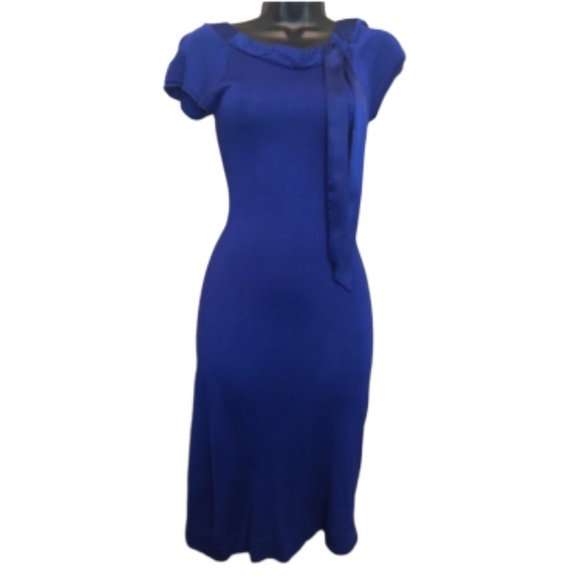 H&M Dresses & Skirts - H&M Lightweight Knit Midi Dress Rounded Neck Bow